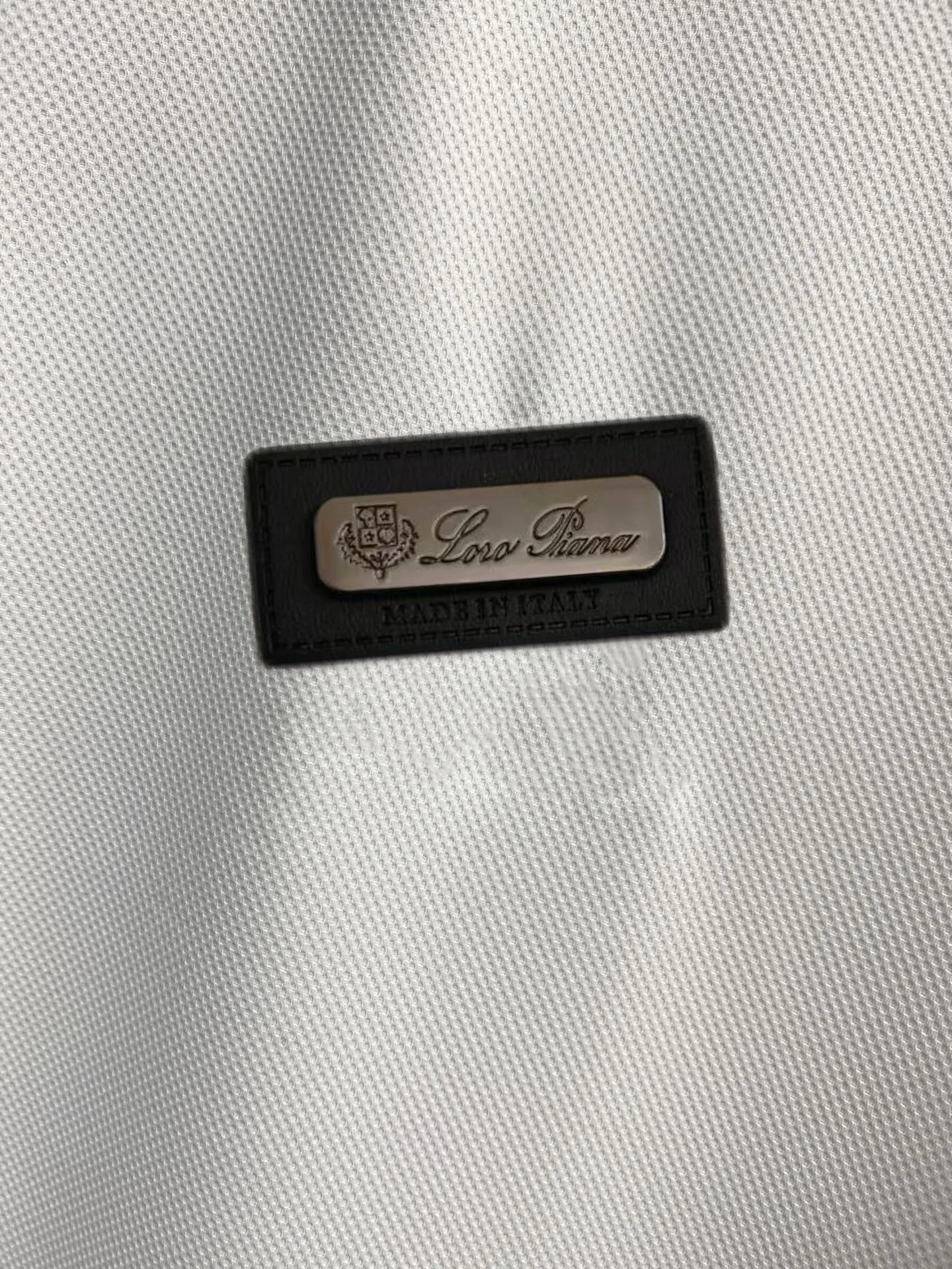 , LP highly recommends! Spring and summer new products are on sale at the counter. Fashionable Premium Men's Polo - Logo on the chest, personalized and fashionable/Imported top-notch high-density mercerized pearls, extremely skin-friendly and comfortable. It feels very delicate, has a good texture, is cool and breathable, and is overall a very good product. It can be worn alone without any problem. Size M-4Xl